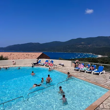 1-bedroom With Access To Cupabia * Serra-di-Ferro (Corsica)